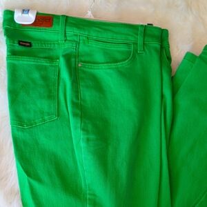 Wrangler Bright Green Jeans size 12 x 32 new without tags